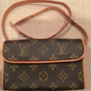 Louis Vuitton Bum Bag/Clutch